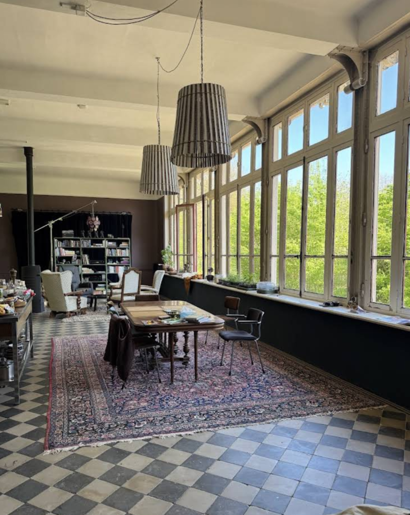 monumentaal pand met pelletketel